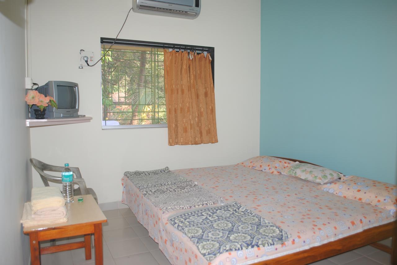Hotel Anjali Lodge Малван Екстер'єр фото